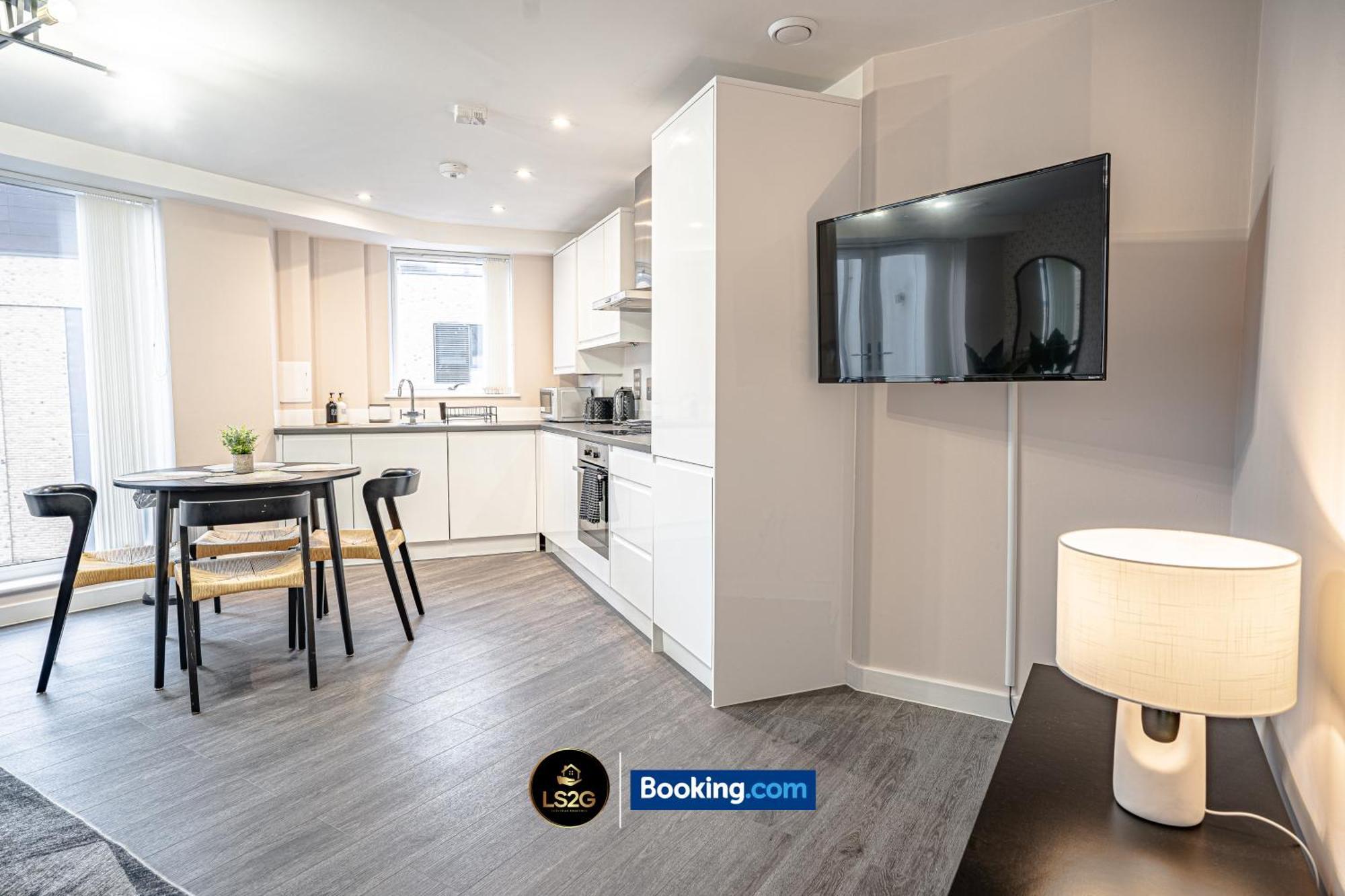 Stylish 2 Bedroom By Ls2g Short Lets & Serviced Greater With Free Parking *