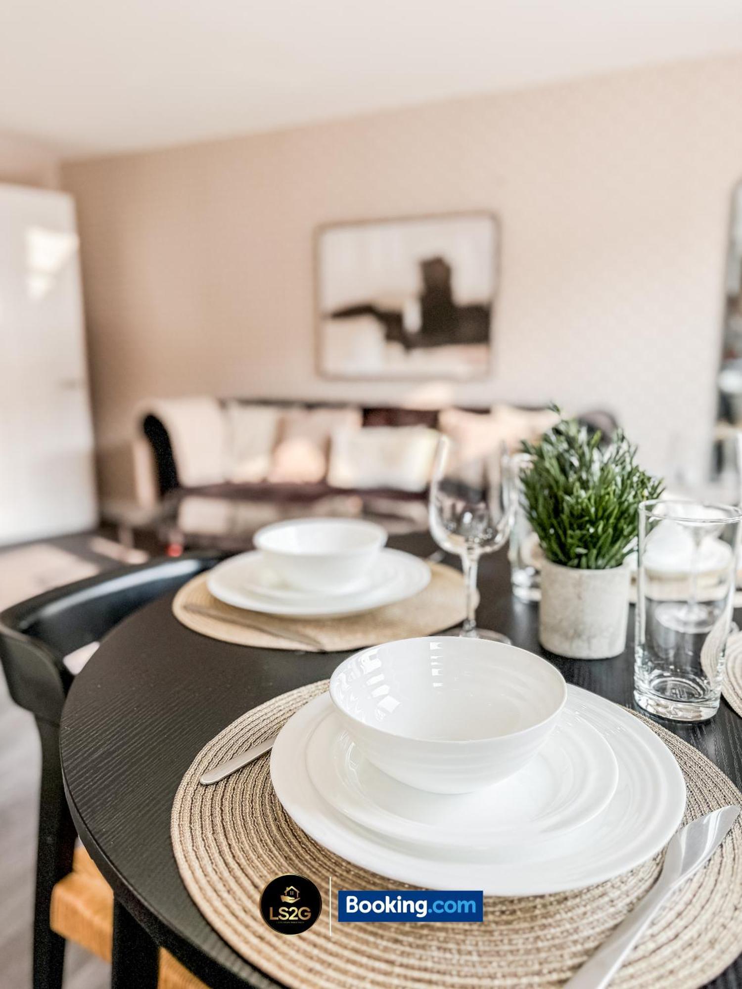 Appartamento Stylish 2 Bedroom By Ls2g Short Lets & Serviced Greater With Free Parking *